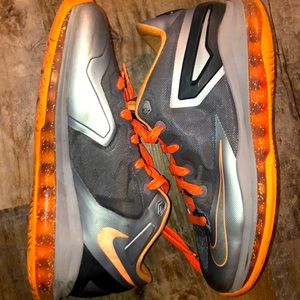 Lebron sneakers